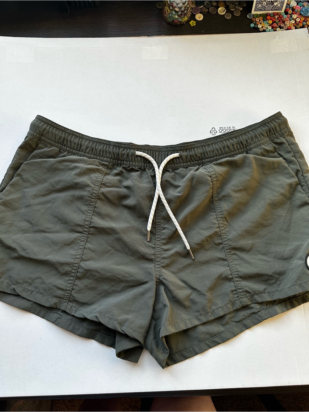 Vuori Olive Green Drawstring Athletic Shorts Approx XL Activewear